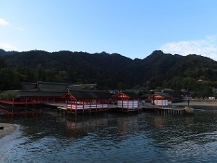 厳島神社