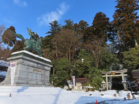 護國八幡宮鳥居
