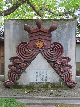 称名寺の鬼瓦